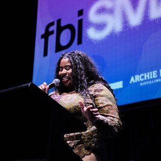 Beloved fbi.radio presenter Ify presenting at the SMAC Awards