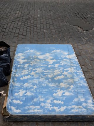 Cover to Flaaryr's album LOS MOVIMIENTOS